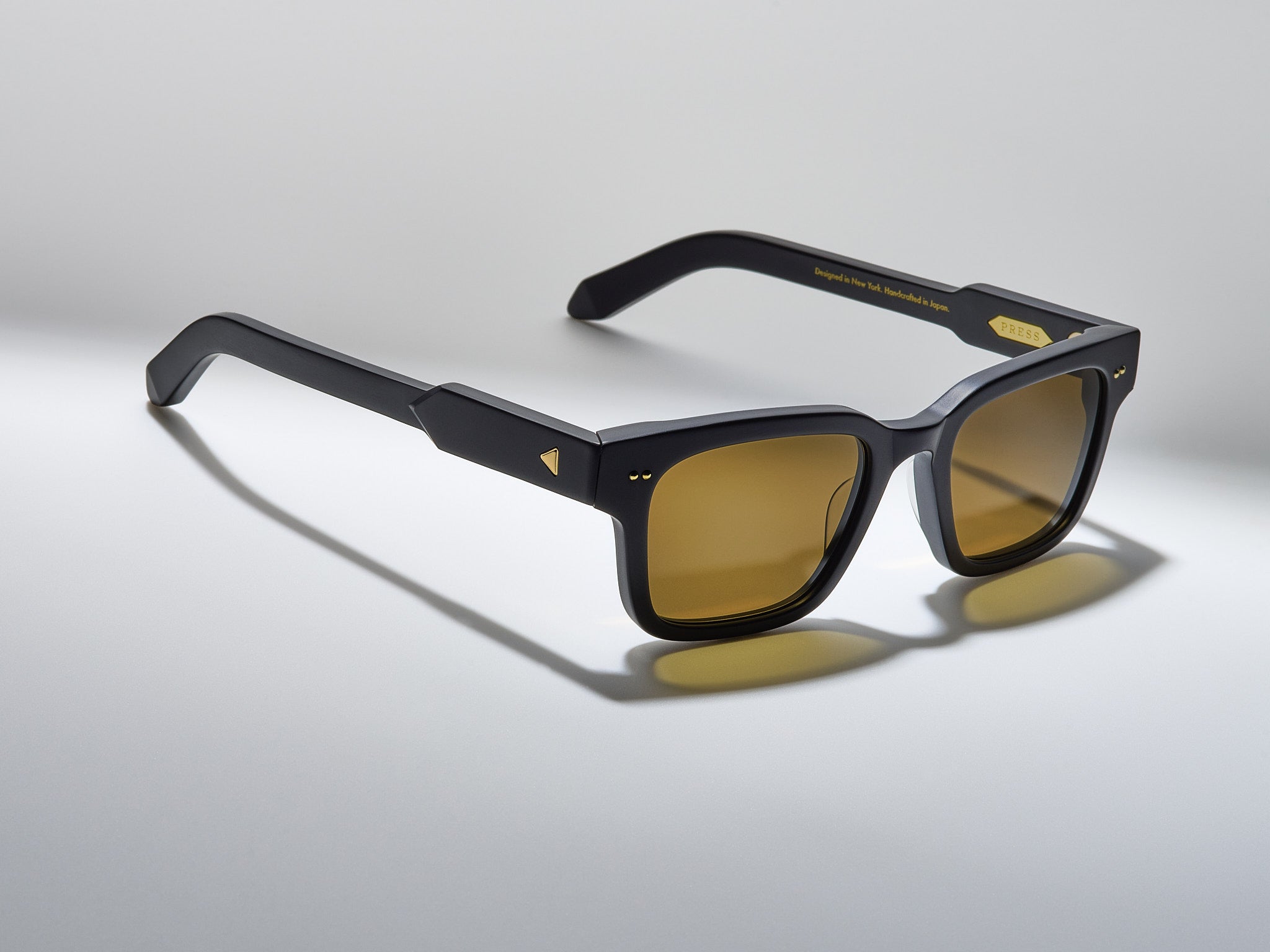 BLACK TORTOISE/SILVER