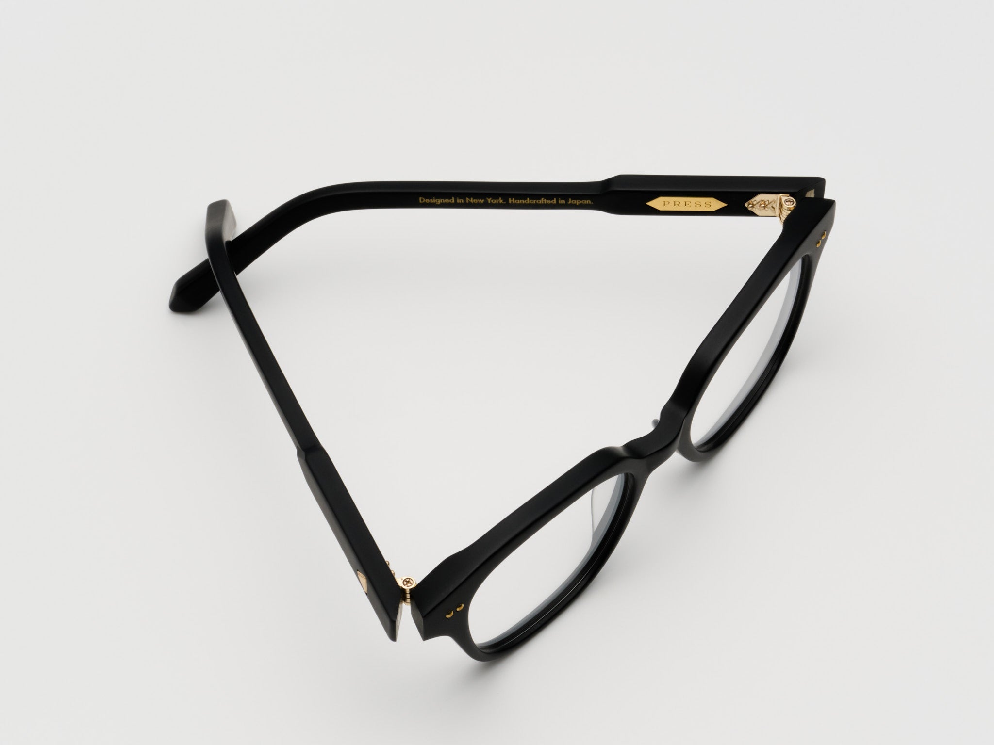 Press The Hall Optical in MATTE BLACK/GOLD