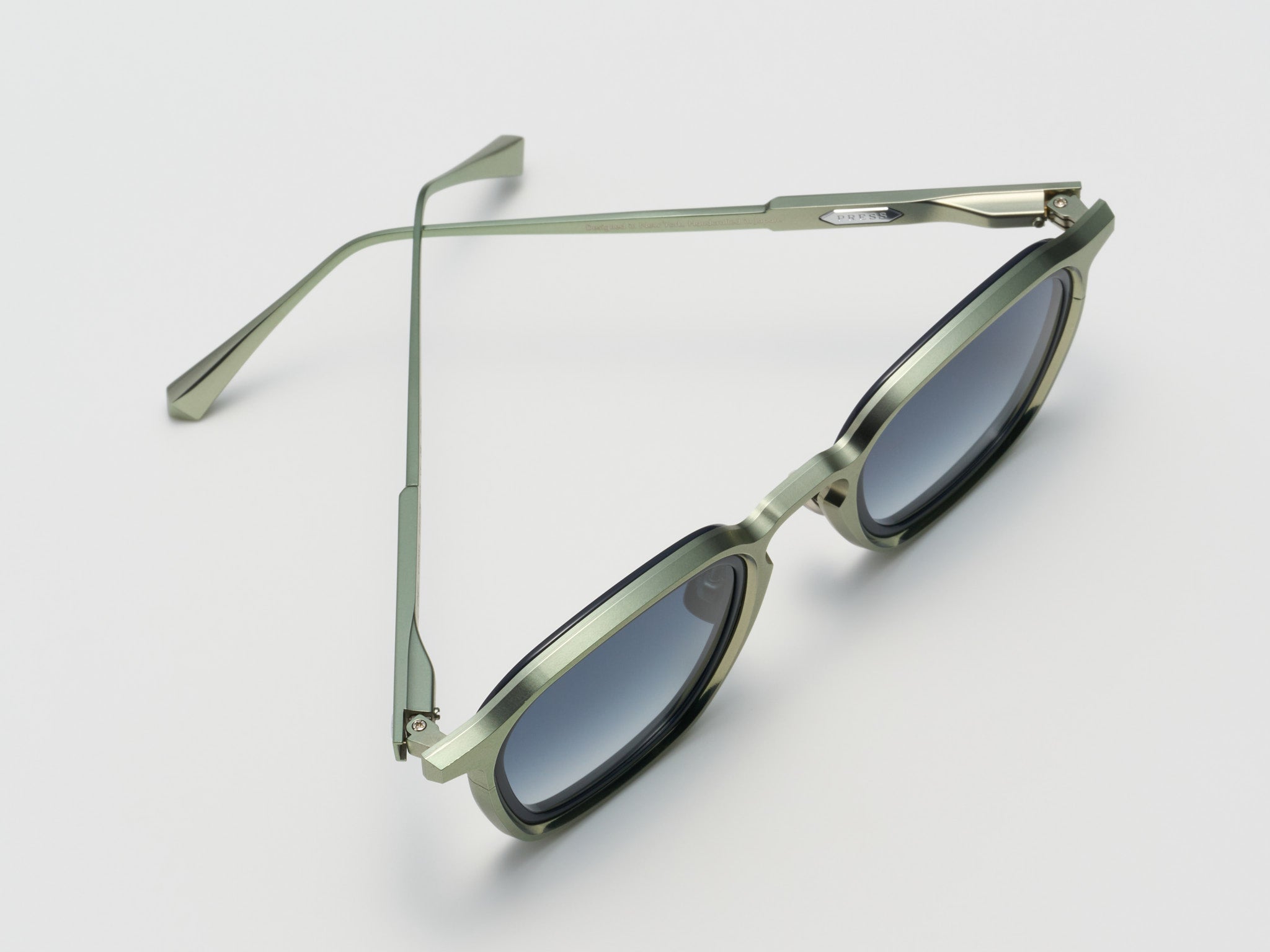 Press Chet Cascade Navy