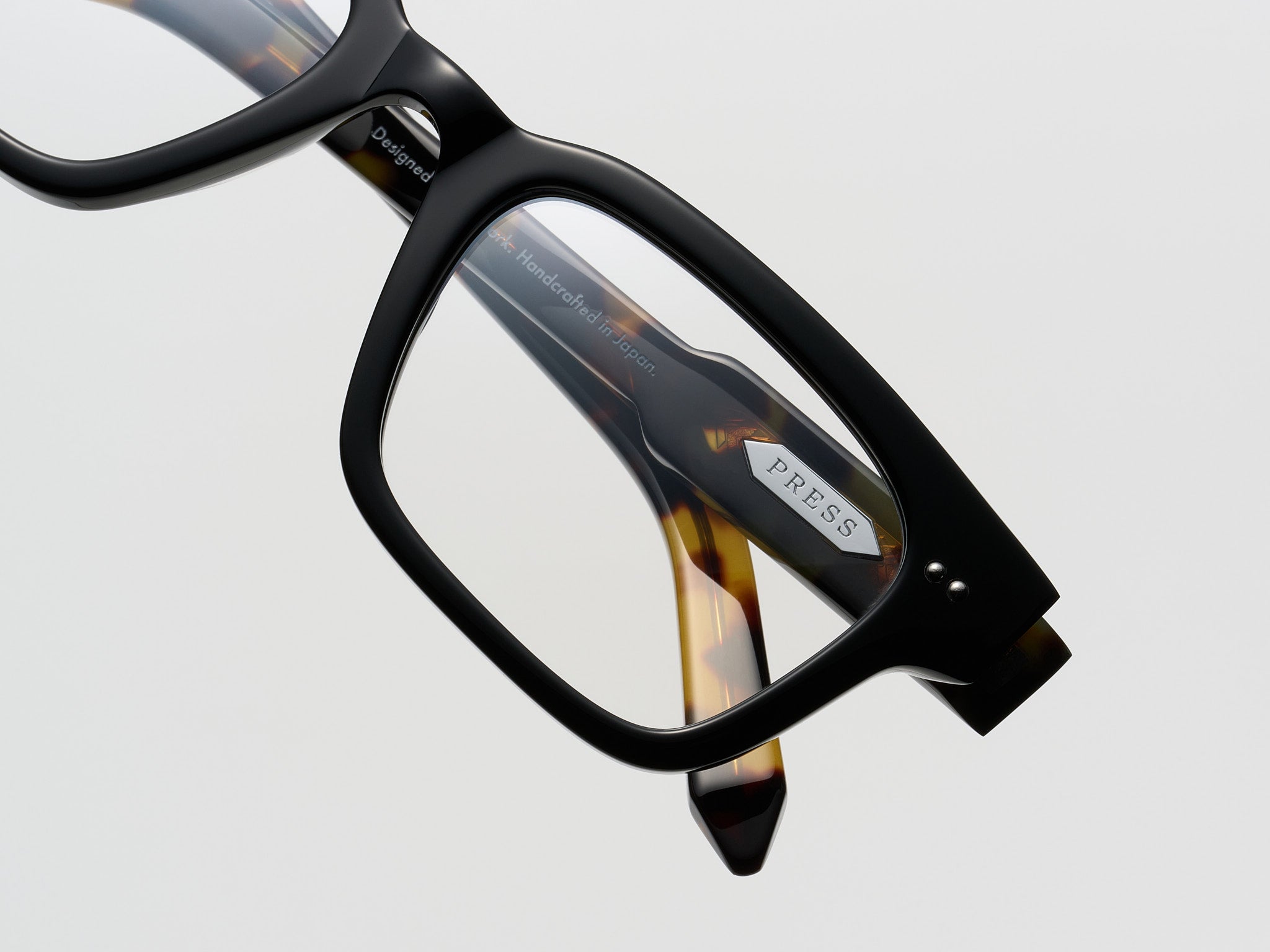 Press The Genius Optical Black Tortoise / Silver