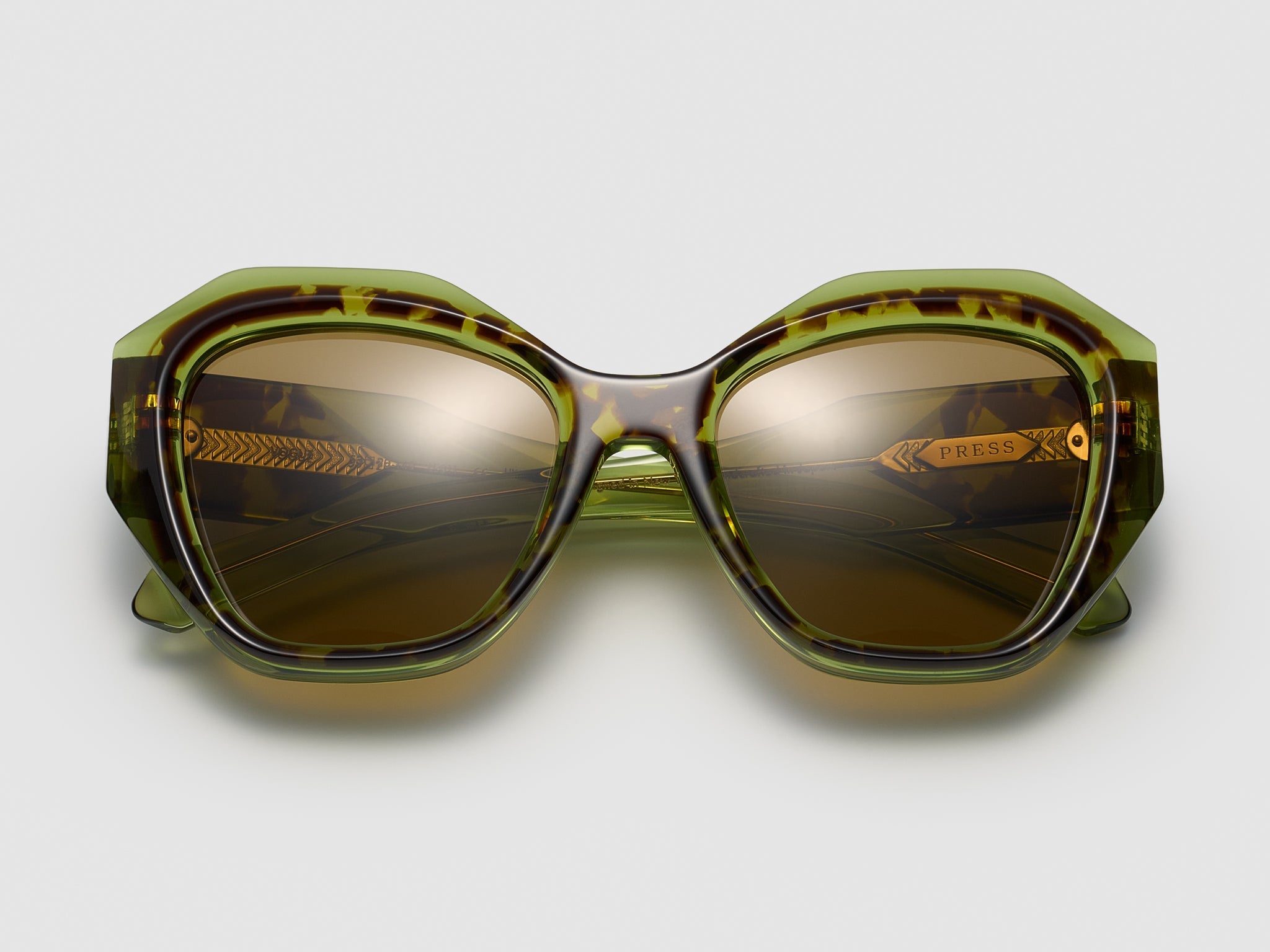 Press Vogue Green Tortoise