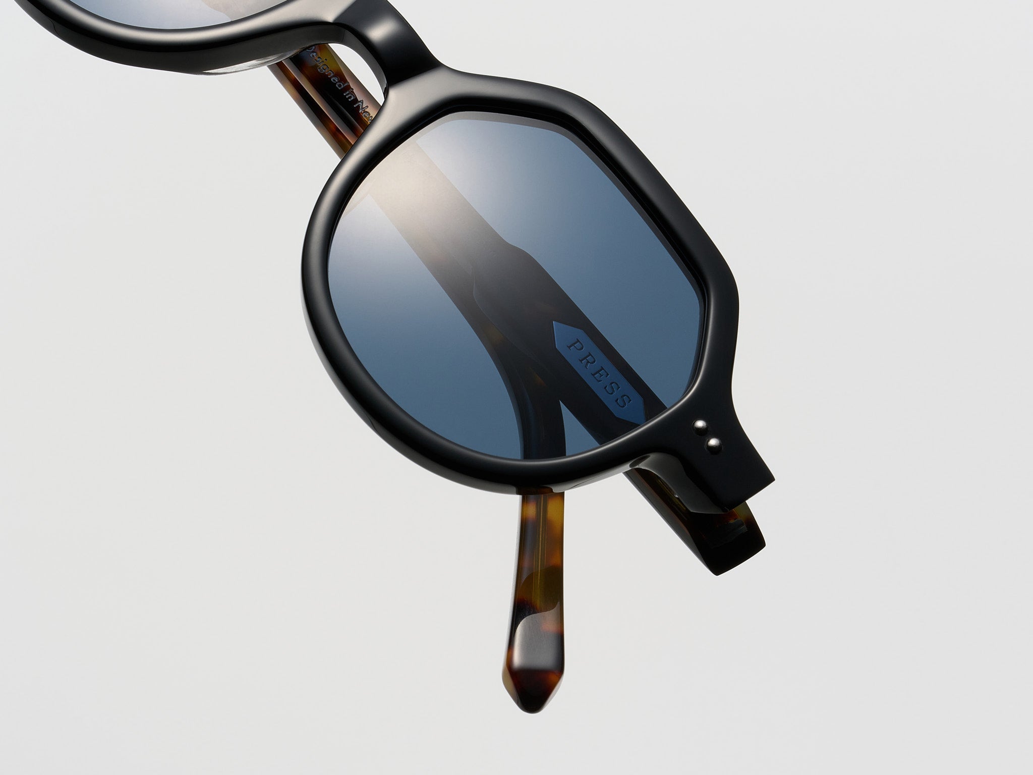 TOKYO TORTOISE/SILVER