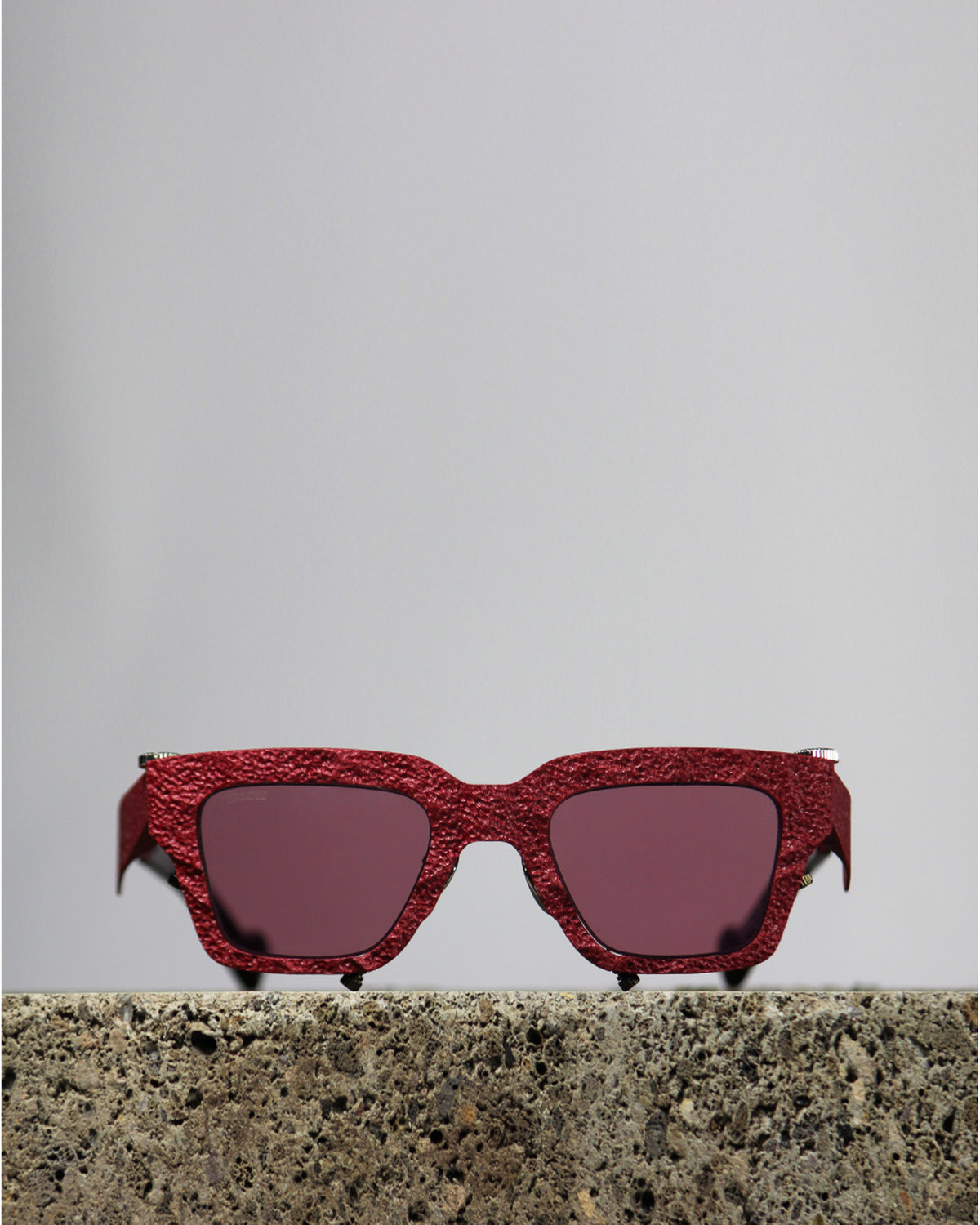 Titanium Museum Trachysynthetic Sunglasses in C4 Burgundy Texture