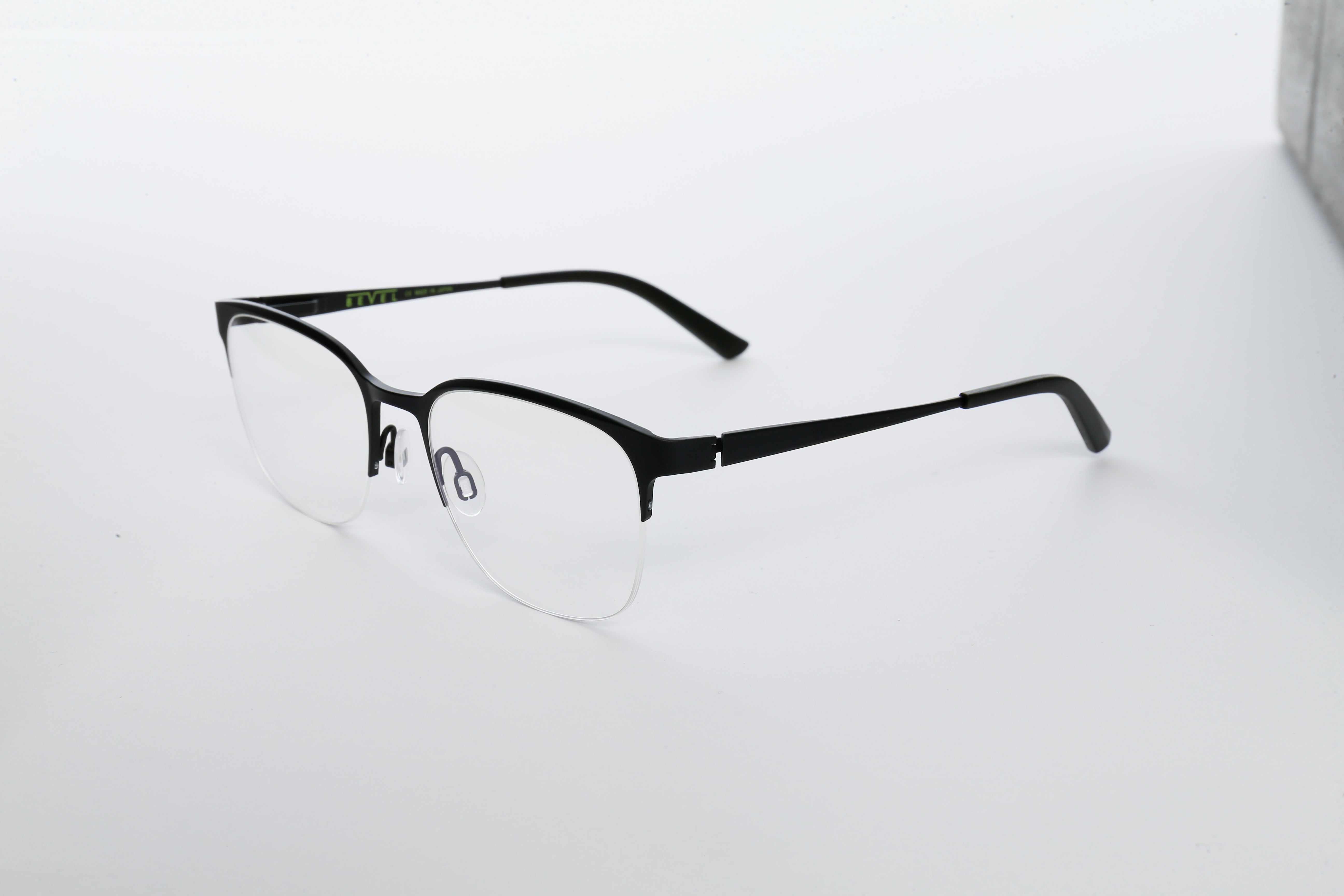 Bevel Dumbo Bell Optical
