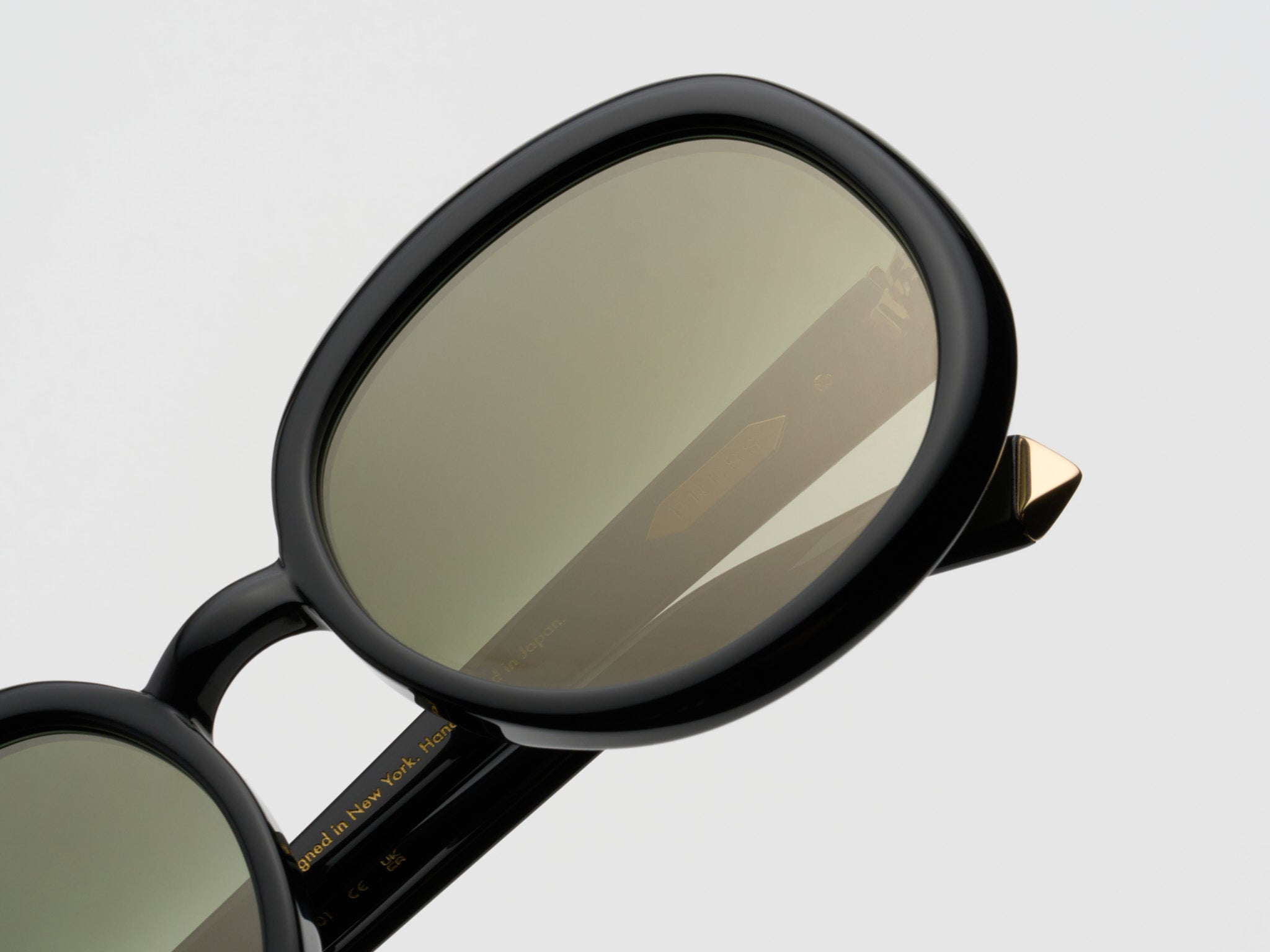 Press Dancing Queen Sunglasses in JET/GREY GRADIENT