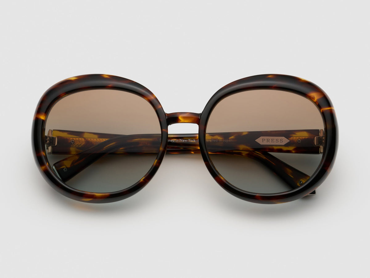 Press Dancing Queen Sunglasses in FOREVER/BROWN TO BLUE GRADIENT