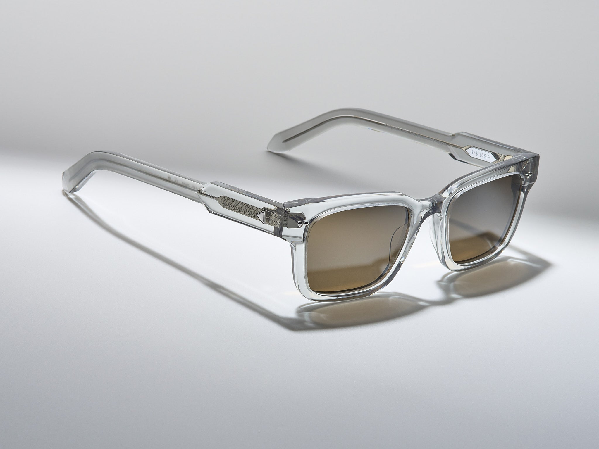 BLACK TORTOISE/SILVER