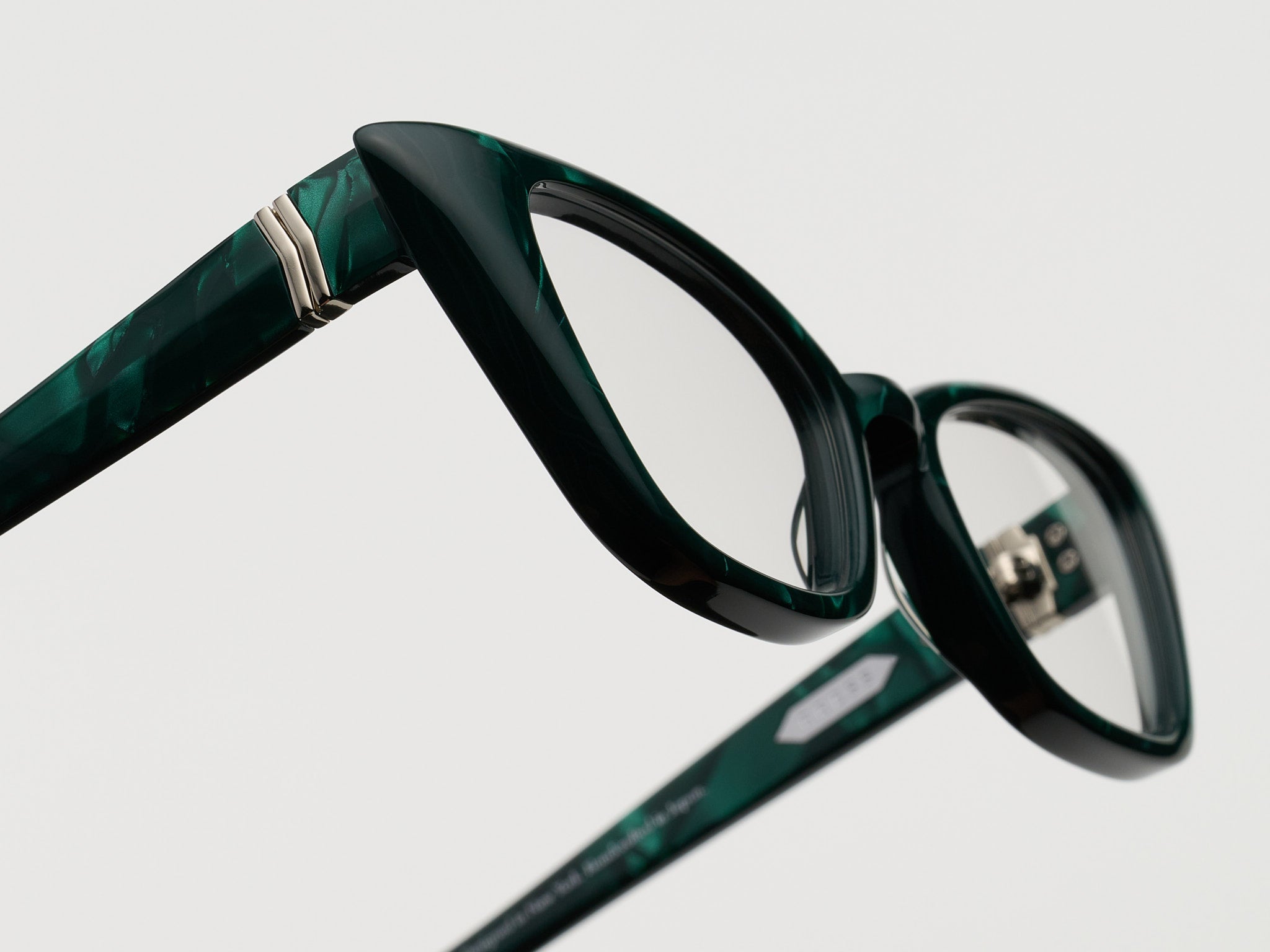 Press Hot Stuff Marble Optical in DI005 Verde