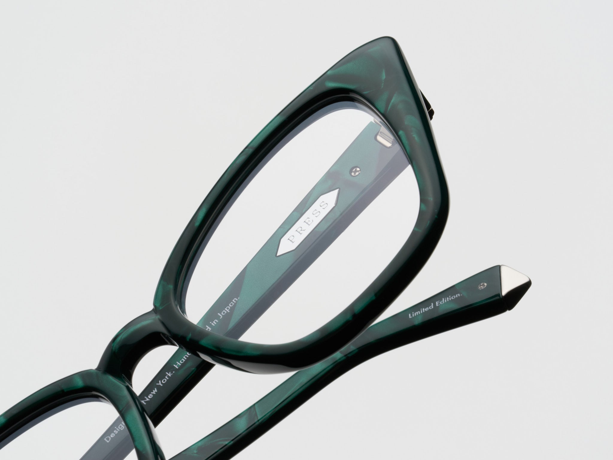 Press Hot Stuff Marble Optical in DI005 Verde