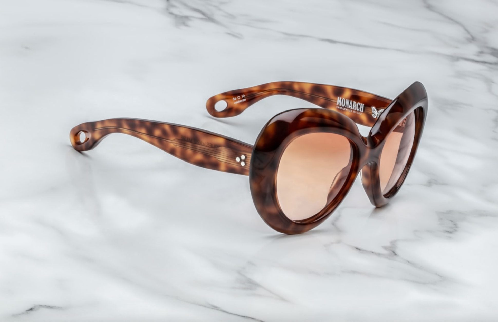 Jacques Marie Mage Monarch in 13M Teddy Brown Coral Gradient - Side View
