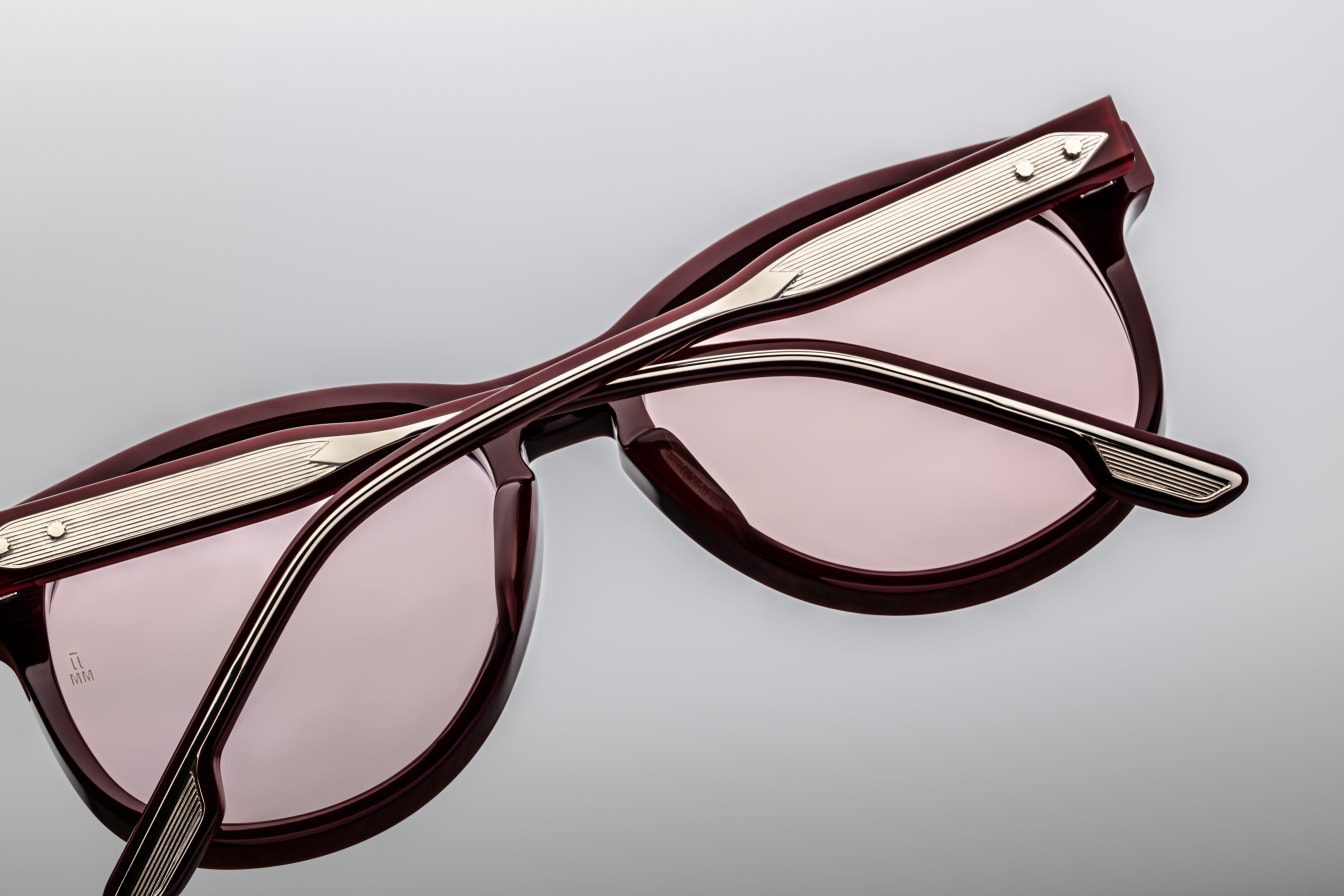 Jacques Marie Mage Kay in 3S Reserve Rosa Glass - Side View