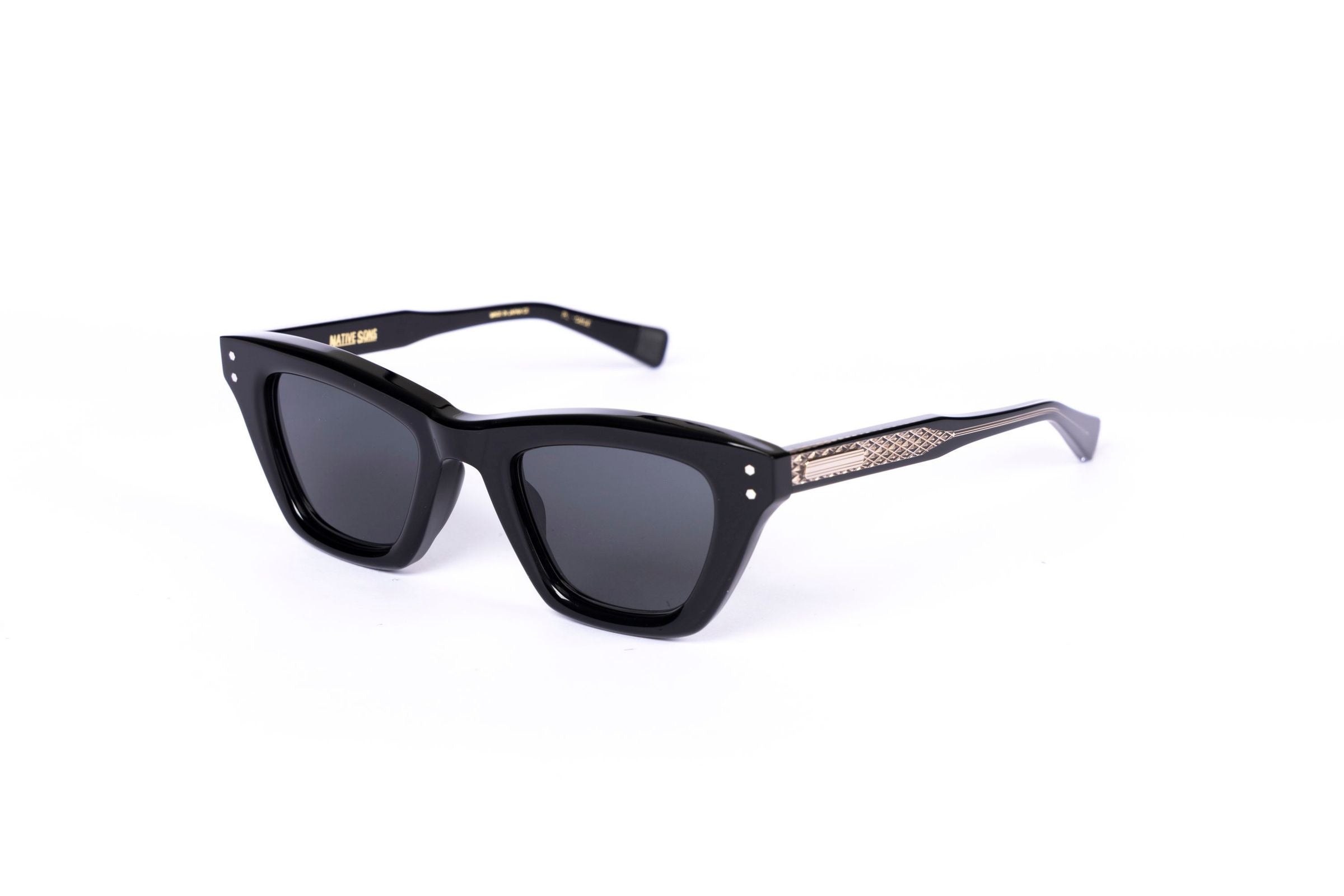 Black #Color_Black