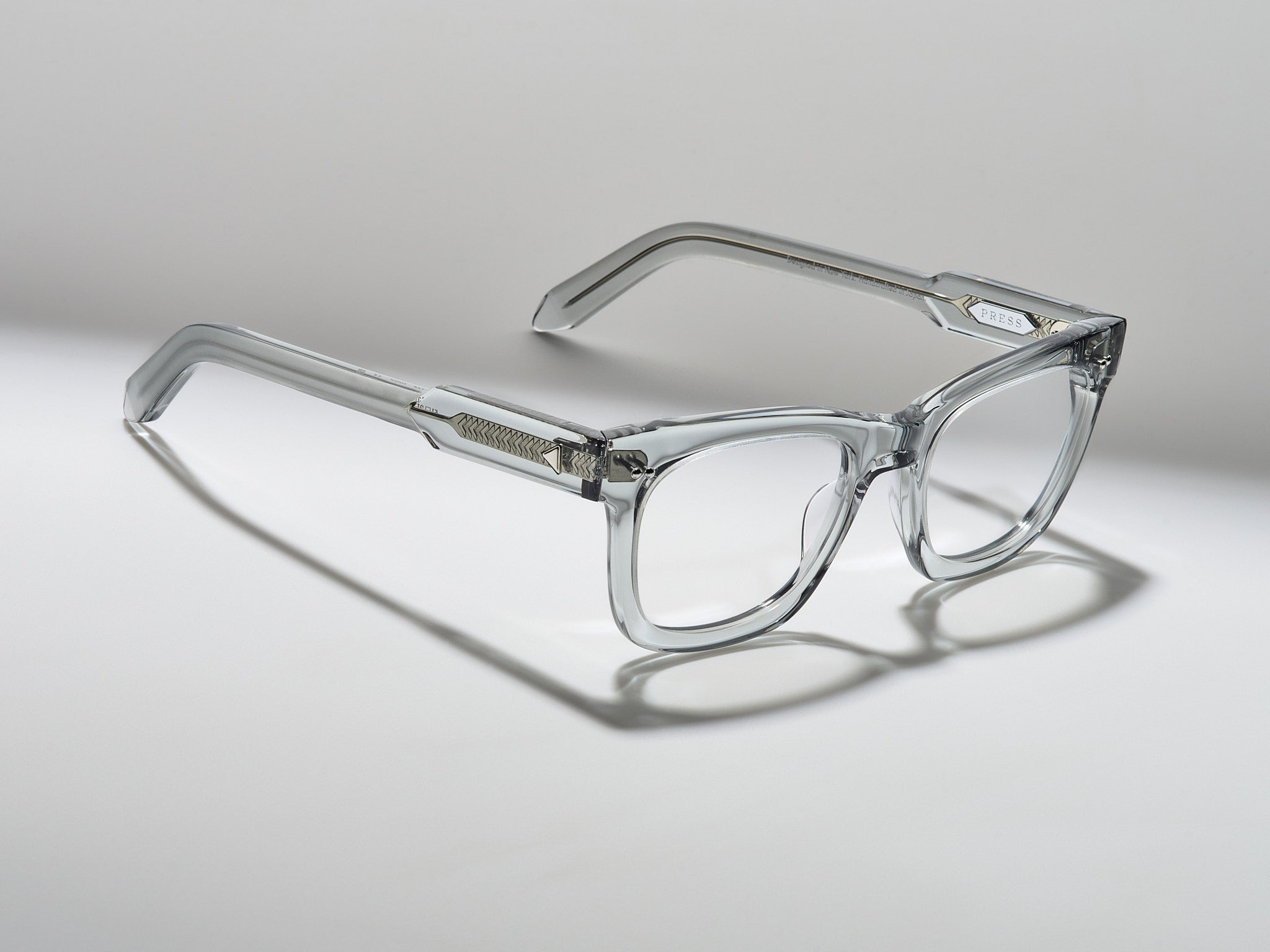 Press The Candy Man Optical Smoke Crystal / Silver