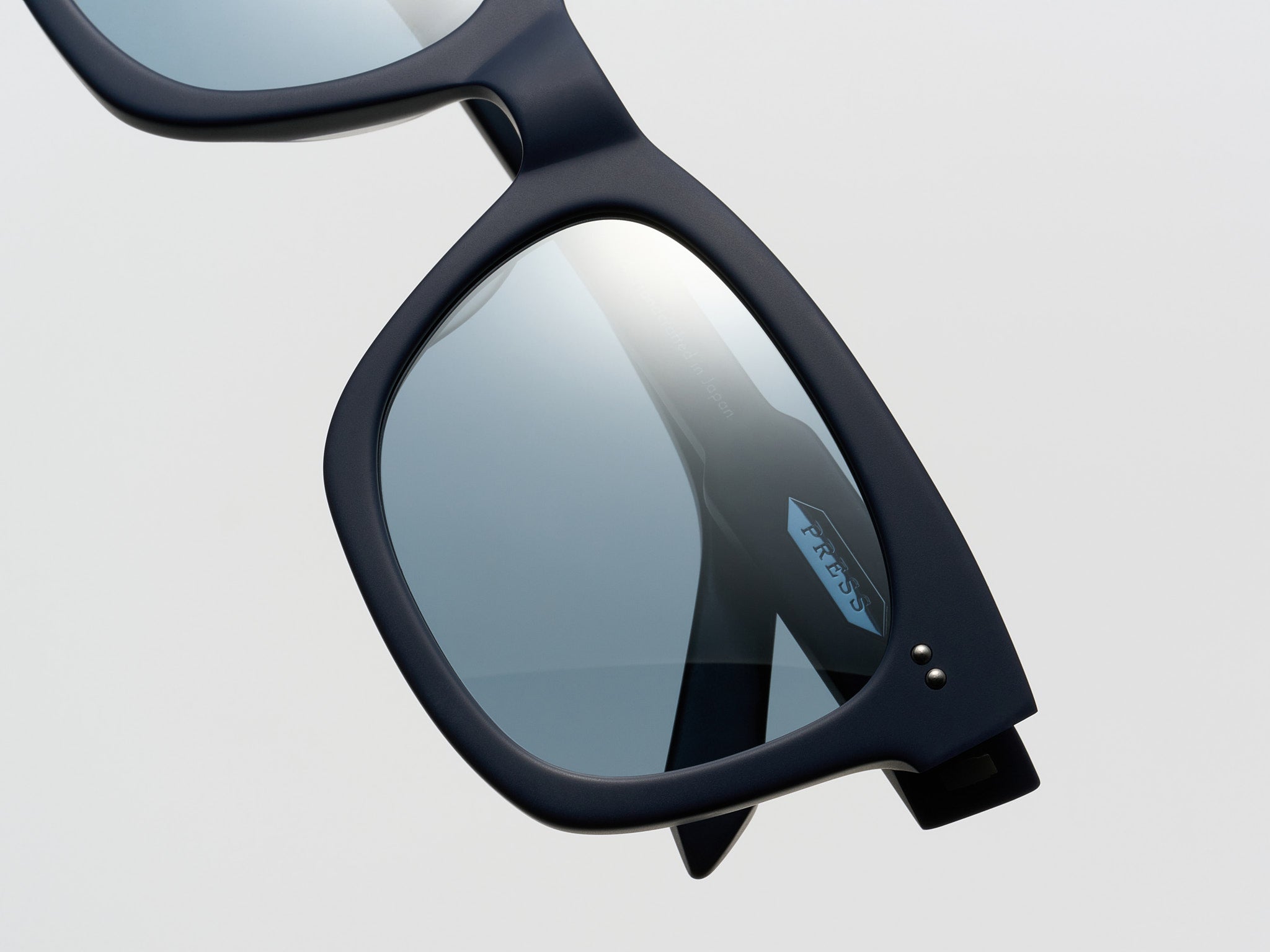 Press The Greatest Matte Navy / Silver