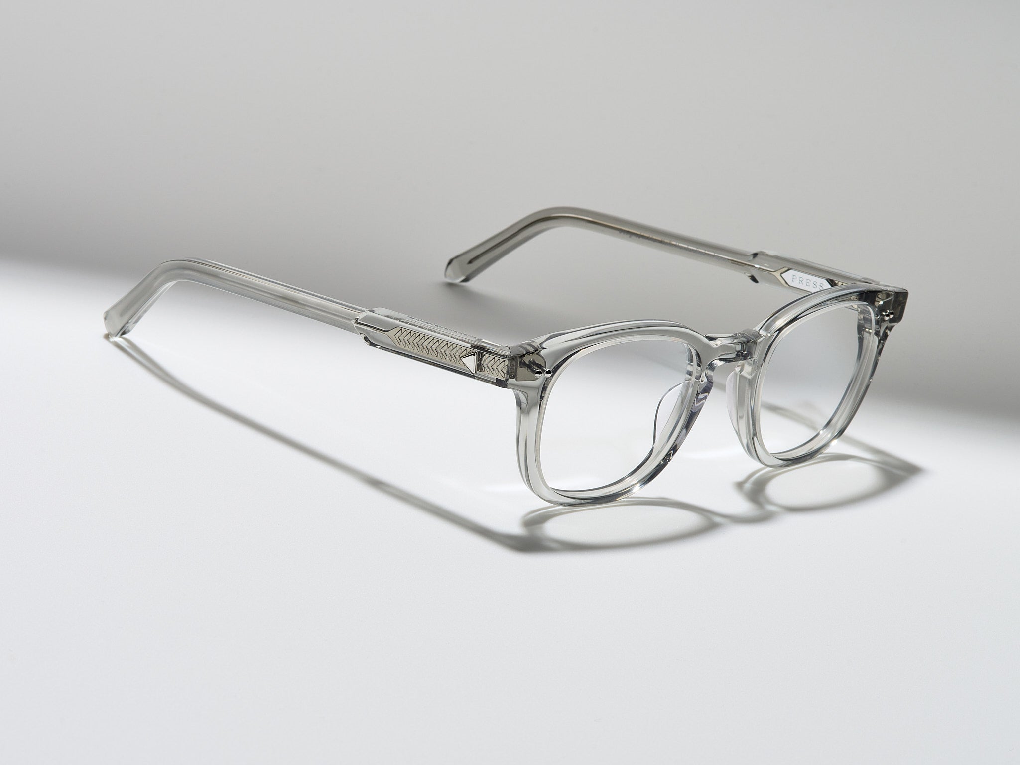 Press The Rebel Optical Smoke Crystal / Silver