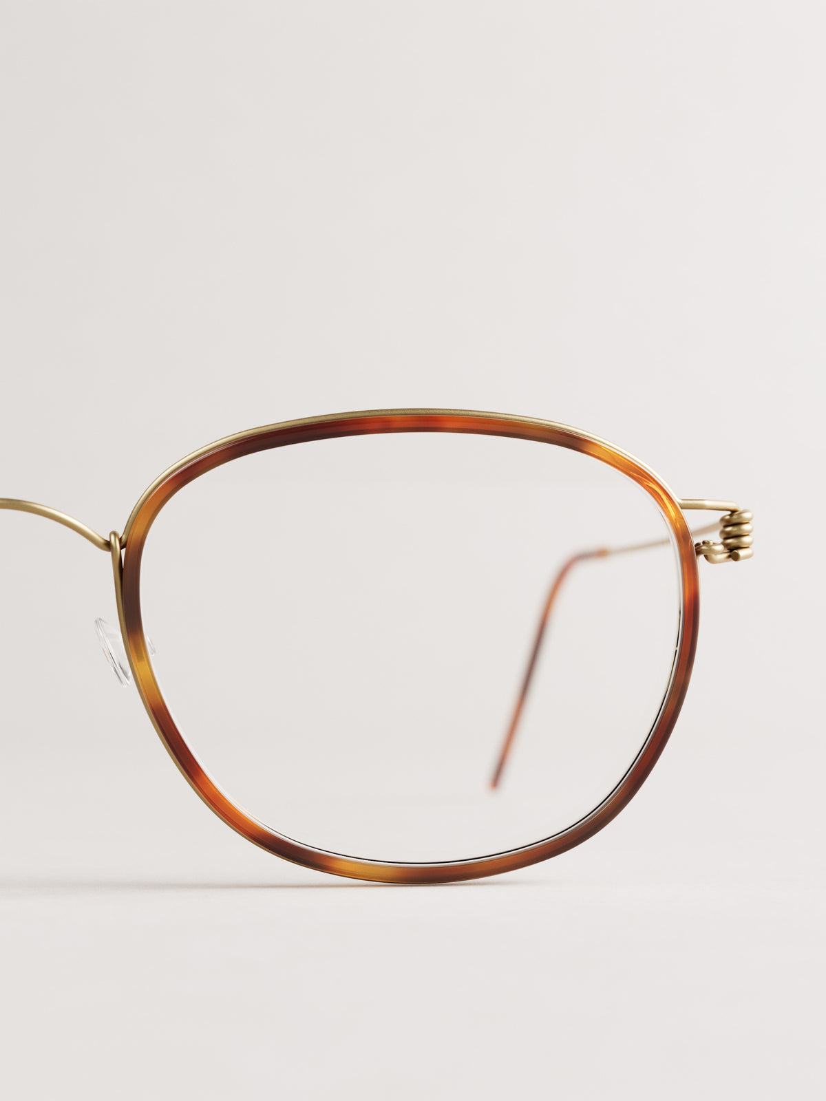 LINDBERG air titanium rim frame with a tortoiseshell-color inner rim