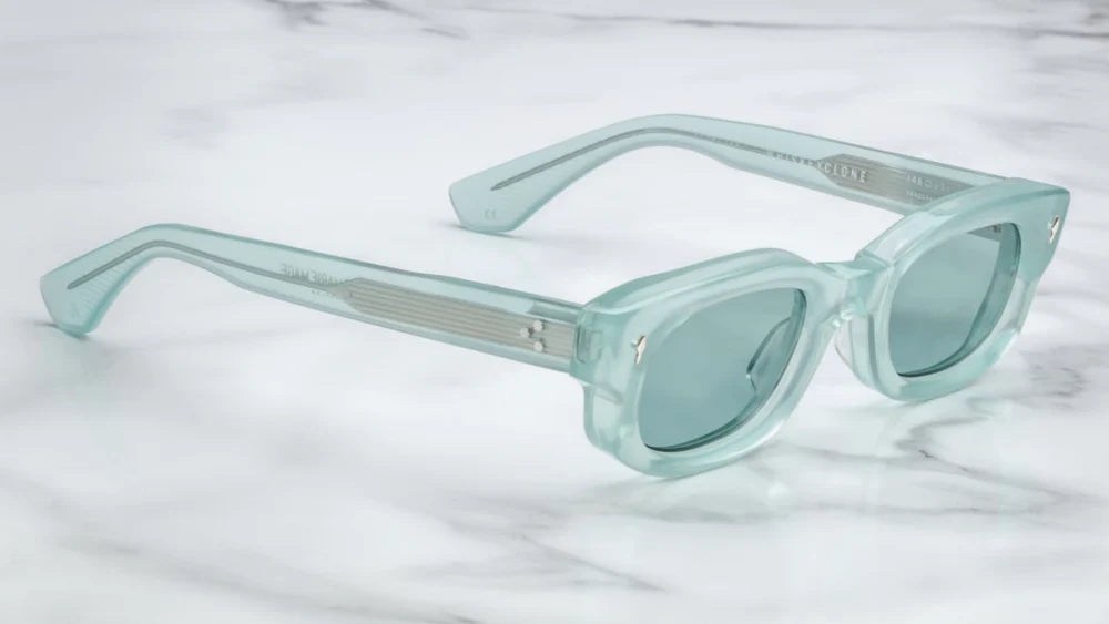 Jacques Marie Mage Whiskeyclone in 15V Piscine Turquoise - Side View