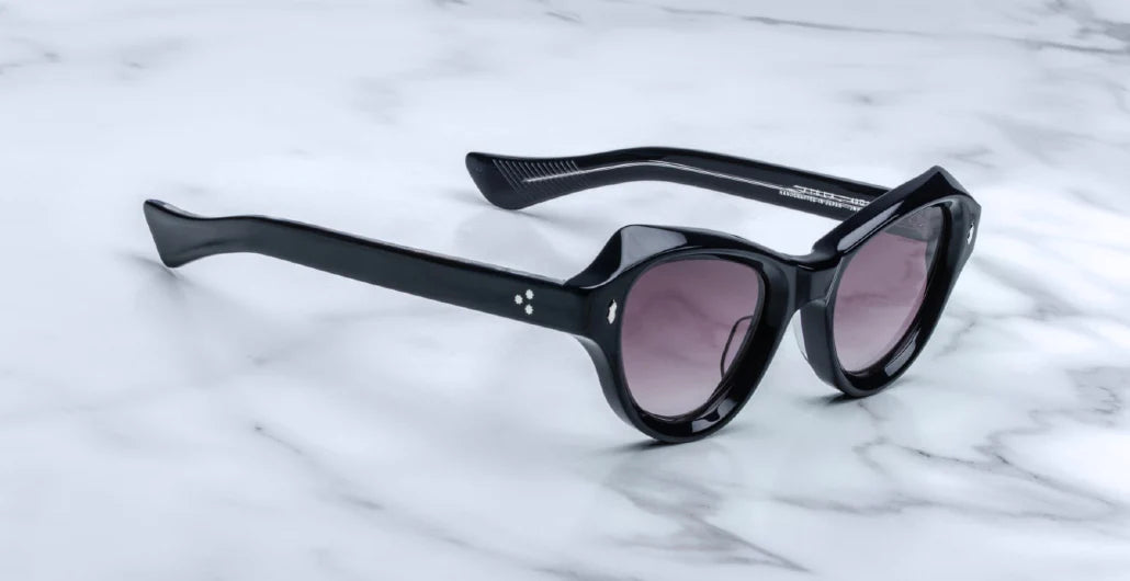 Jacques Marie Mage Viola in 8F Skye Wine Gradient - Side View